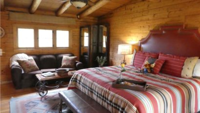 Rawah Ranch cabin bedroom