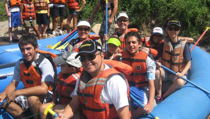 Family group rafting at Rimrock Dude Ranch