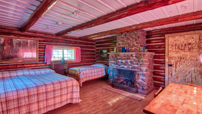 Sprucedale cabin room